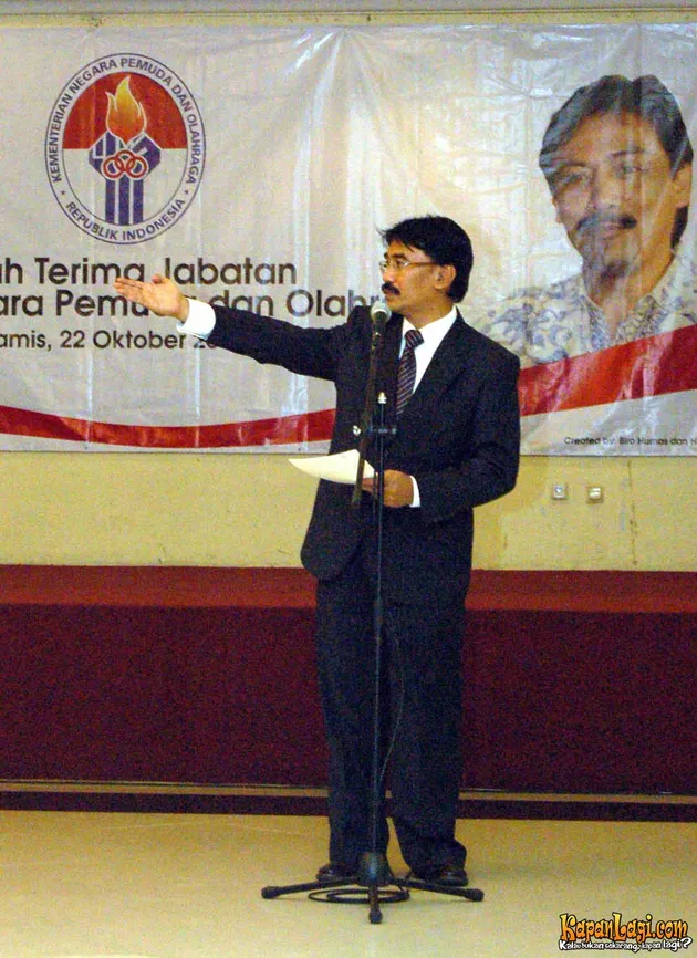 Adhyaksa Dault