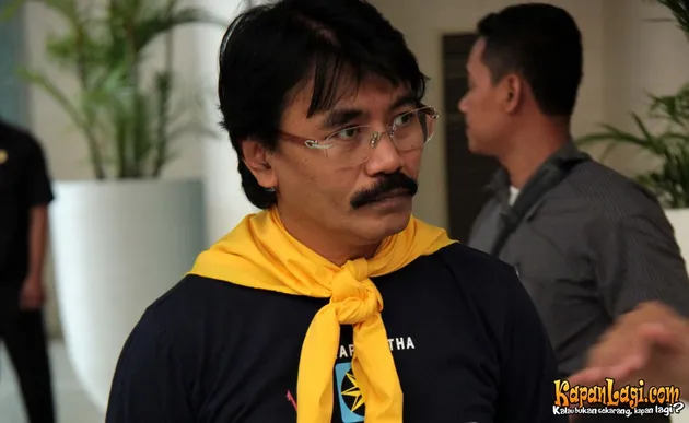 Adhyaksa Dault
