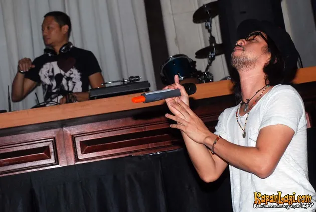 Aryo Wahab / Ai Tumbuan