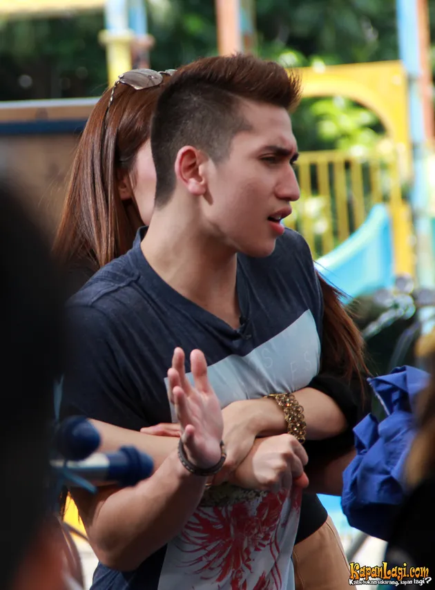 Cinta Laura dan Verrell