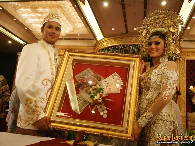 Akad Nikah Thalita Latief - Dennis Lyla - KapanLagi.com