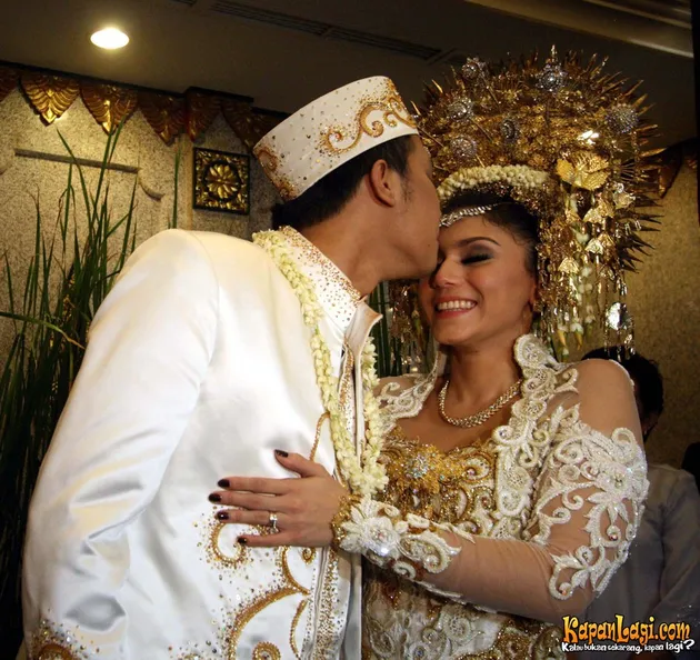 Thalita Latief - Dennis Lyla