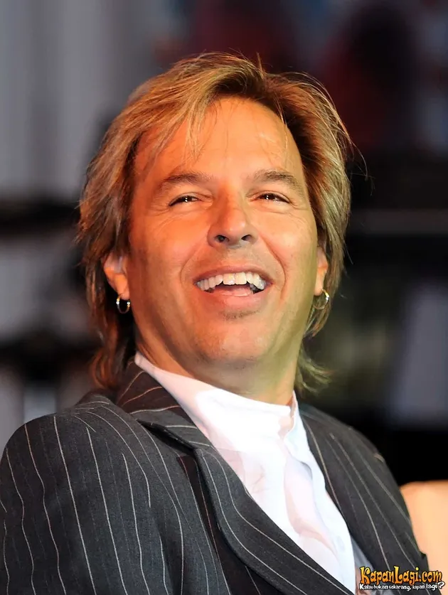 Alan Hewitt