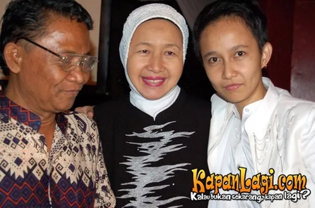 Album 'AKU'