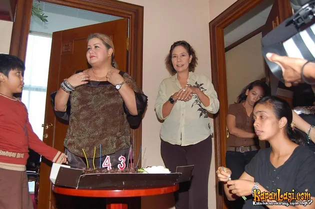 Aline Sahertian