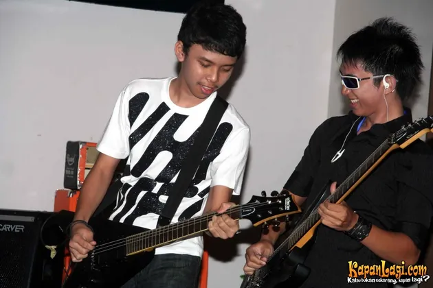 alt z band
