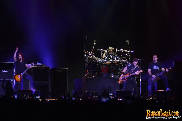 Alter Bridge