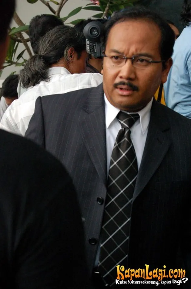 Andhara Early