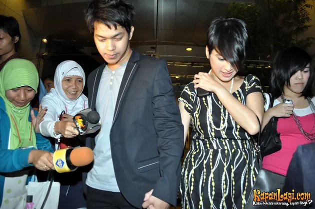Andhara Early