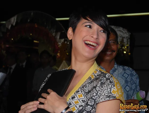 Andhara Early