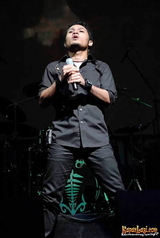 andra and the backBone