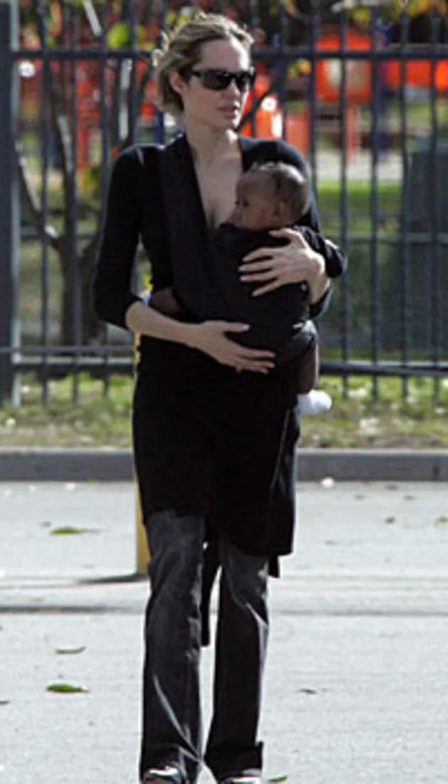 angelina jolie hamil