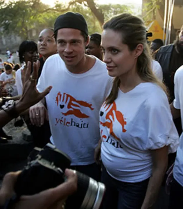 angelina jolie hamil