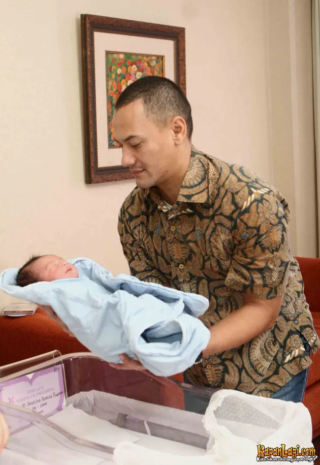 angelina sondakh, adjie massaid