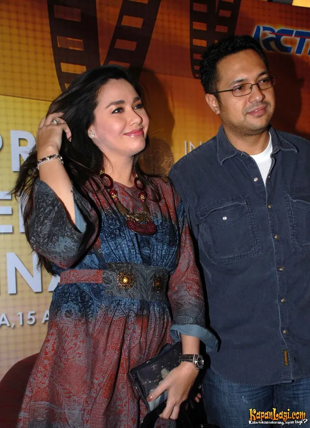 nia zulkarnaen, ari sihasale