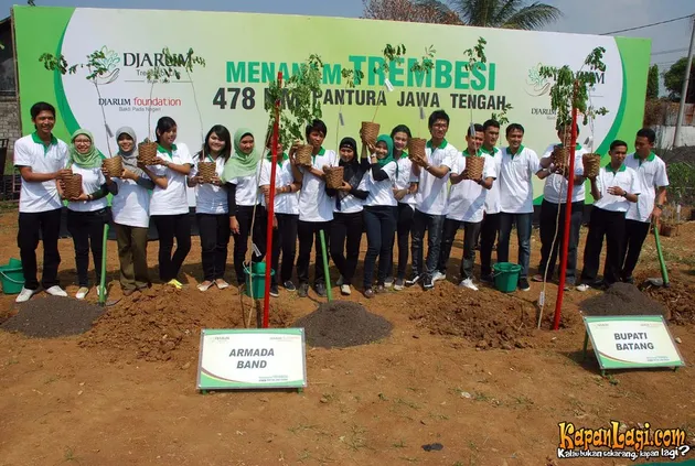 Penanaman Trembesi