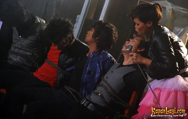 Armada Band
