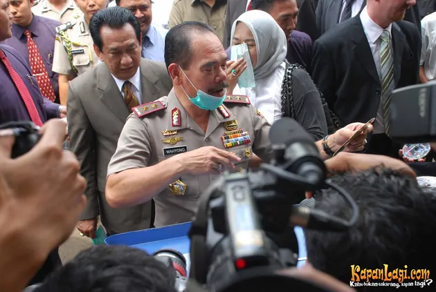 Anwar Fuadi, Yenny Rachman, Oppie Andaresta, The Sister