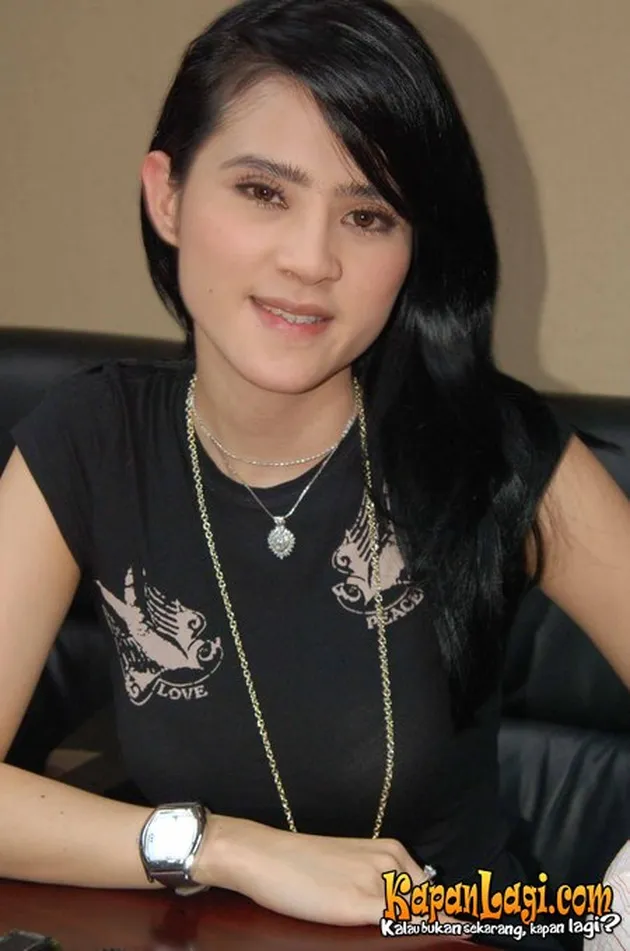 angel lelga