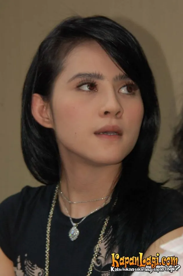 angel lelga