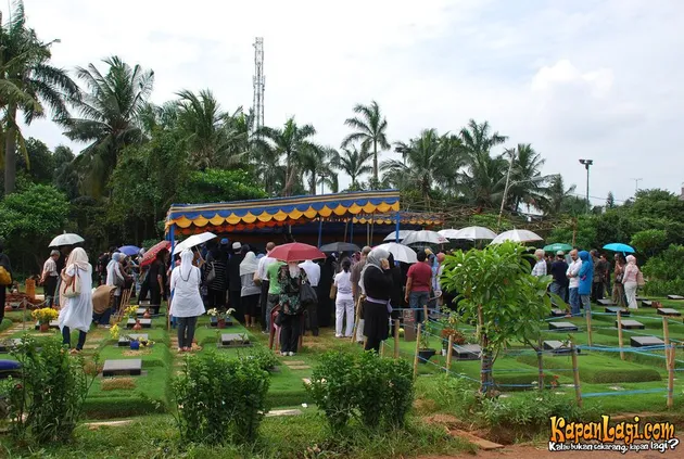 Pemakaman Ayah Irgy Fahrezy