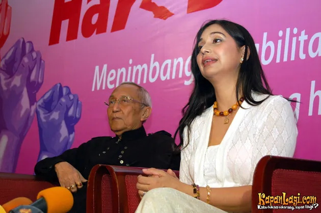 ayu azhari