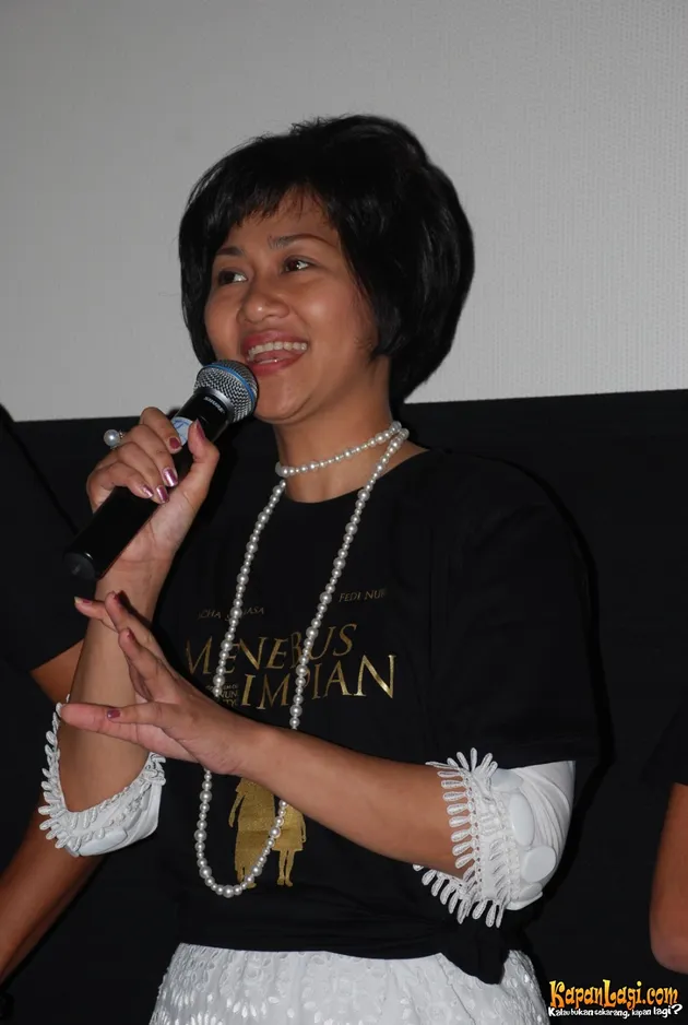 ayu diah pasha