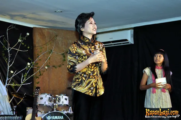 ayu diah pasha