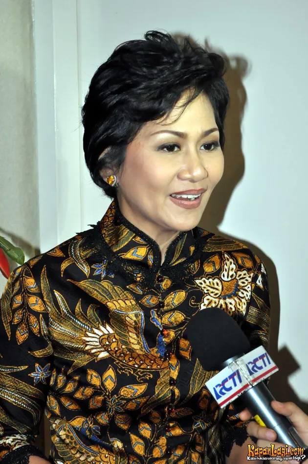 ayu diah pasha