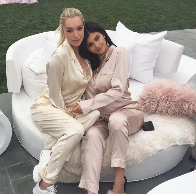 Kylie Jenner Melahirkan