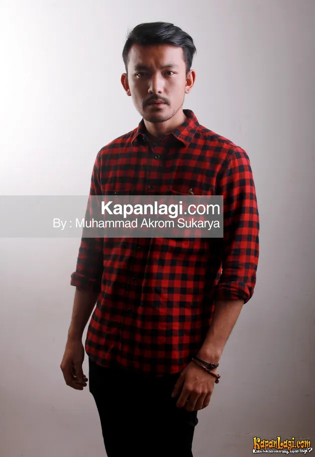 perut six pack, badan kekar, selebriti dengan badan kekar, olahraga selebriti