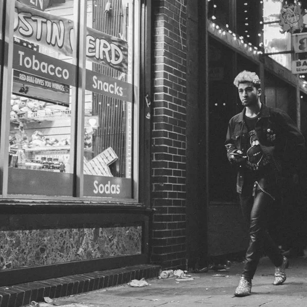 BAGAI PINANG DIBELAH DUA, PRIA GANTENG INI 'KEMBARAN' ZAYN 