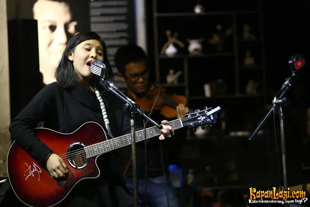 Dheandra Adelina