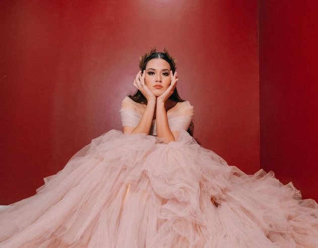 Happy to Have a Concert Again, Check Out 7 Photos of Raisa's Stylish Performances that are Always Beautiful and Luxurious