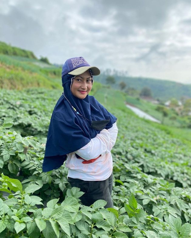 Happy Being a Farmer, 10 Pictures of Former Dangdut Singer Novi Listiana's Farm in the Village - Like FTV Shooting Location