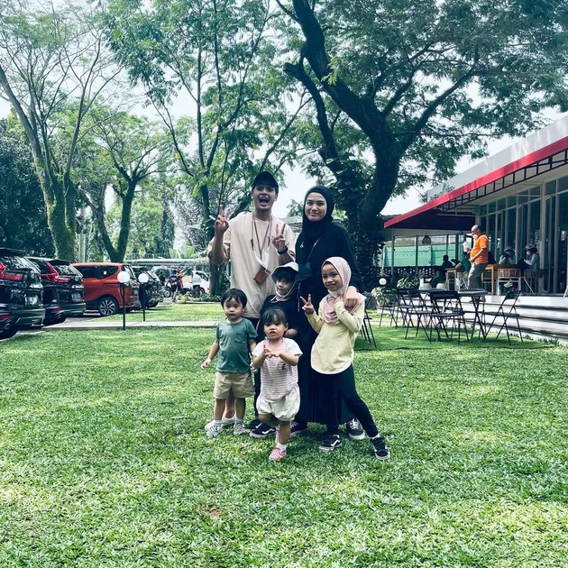 Ricky Harun Anak Istri Keluarga Banyak