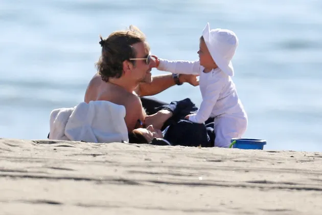 Irina Shayk &amp; Bradley Cooper