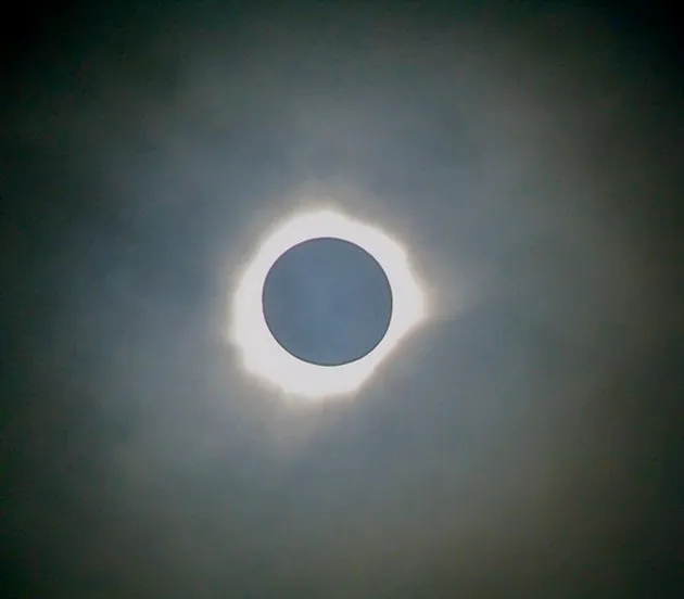 gerhana matahari total 09 maret 2016