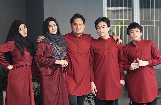 Cindy Fatikasari dan Tengku Firmansyah dikaruniai tiga anak yang cantik dan tampan. Salah satu yang mencuri perhatian adalah putri sulung mereka, Tengku Syaira Anataya.