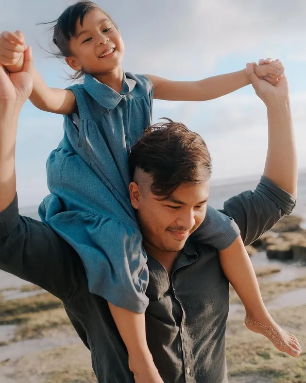 Anak Artis Mirip Orangtuanya