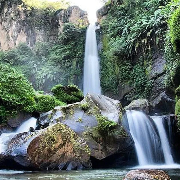 foto air terjun/coban keren di Malang