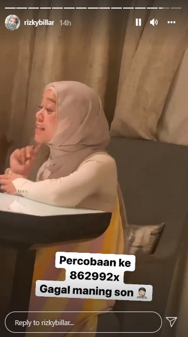 Household Ballad, Portrait of Lesti Continuously Failing to Make Endorsement Videos: Annoyed by Husband's Teasing - Throwing Sauce Sachet at Rizky Billar