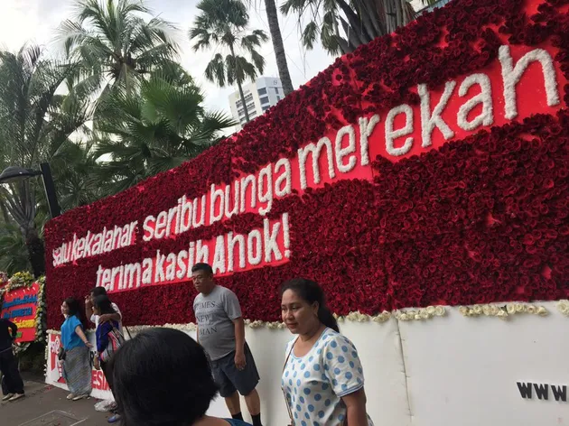 Buket Bunga Untuk Ahok