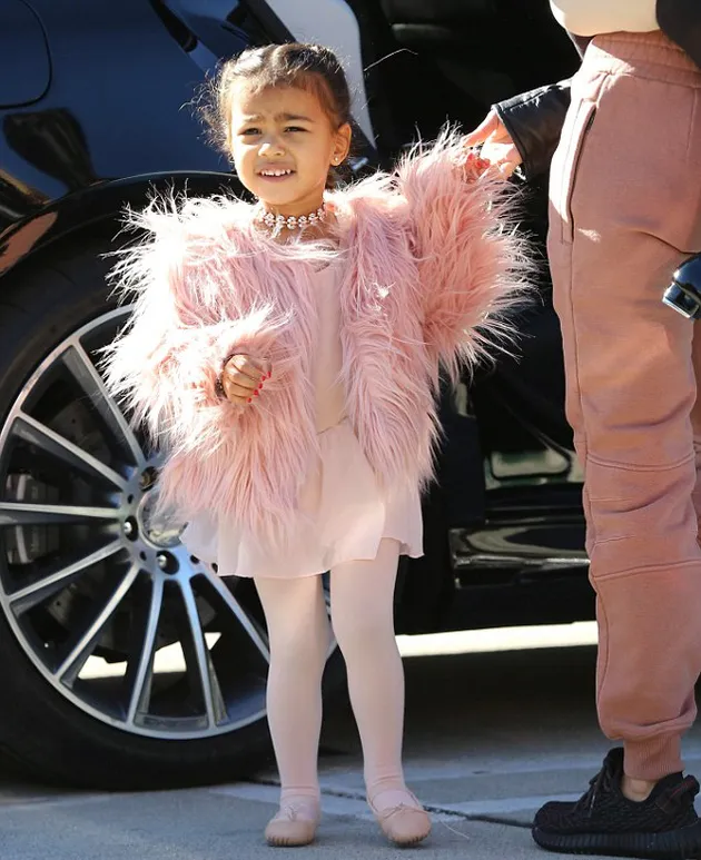 Foto North West, Balerina Sosialita