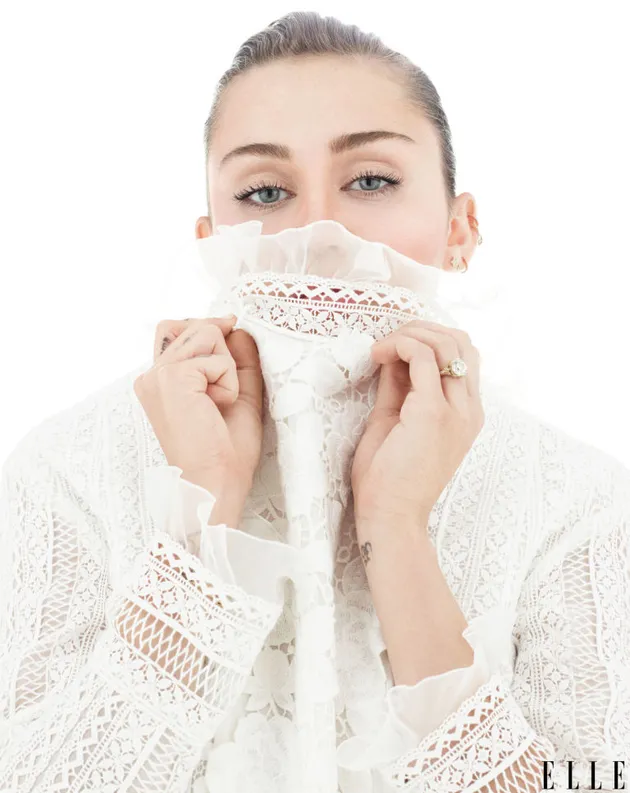 Miley Cyrus - Liam Hemsworth Balikan