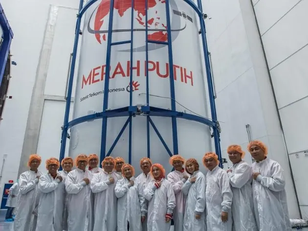 satelit merah putih, peluncuran satelit merah putih