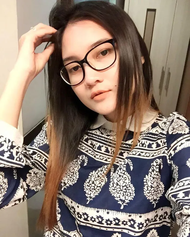 Nella Kharisma (instagram.com/nellakharisma)