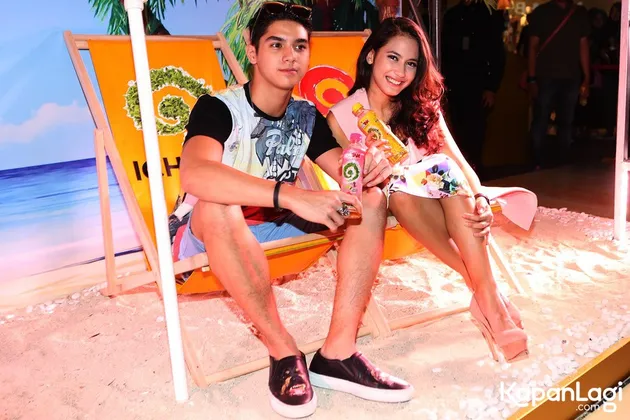 Al Ghazali - Pevita Pearce