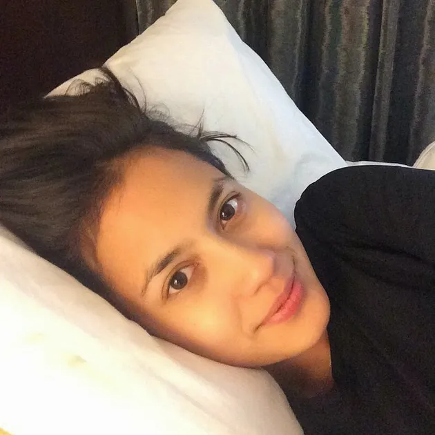 foto bangun tidur, selfie bangun tidur, foto bangun tidur selebriti