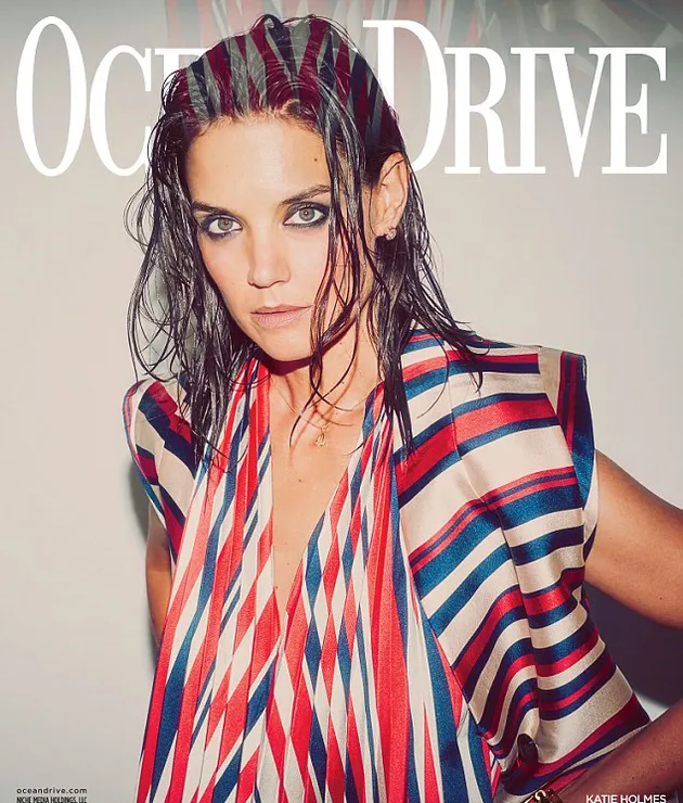 Foto Seksi Katie Holmes